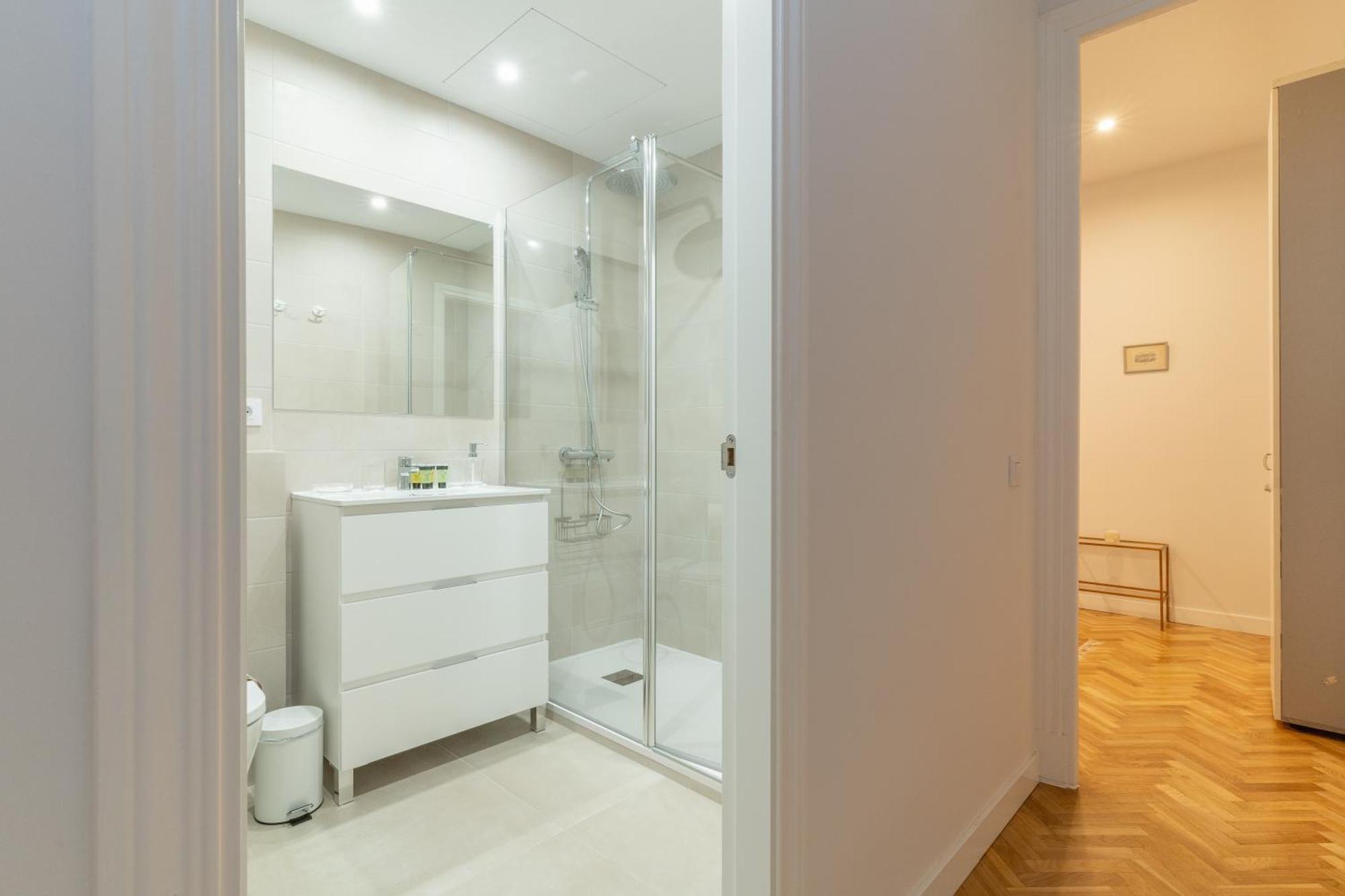 Spacious Central-3Bedrooms 3Bathrooms-Sol 마드리드 외부 사진